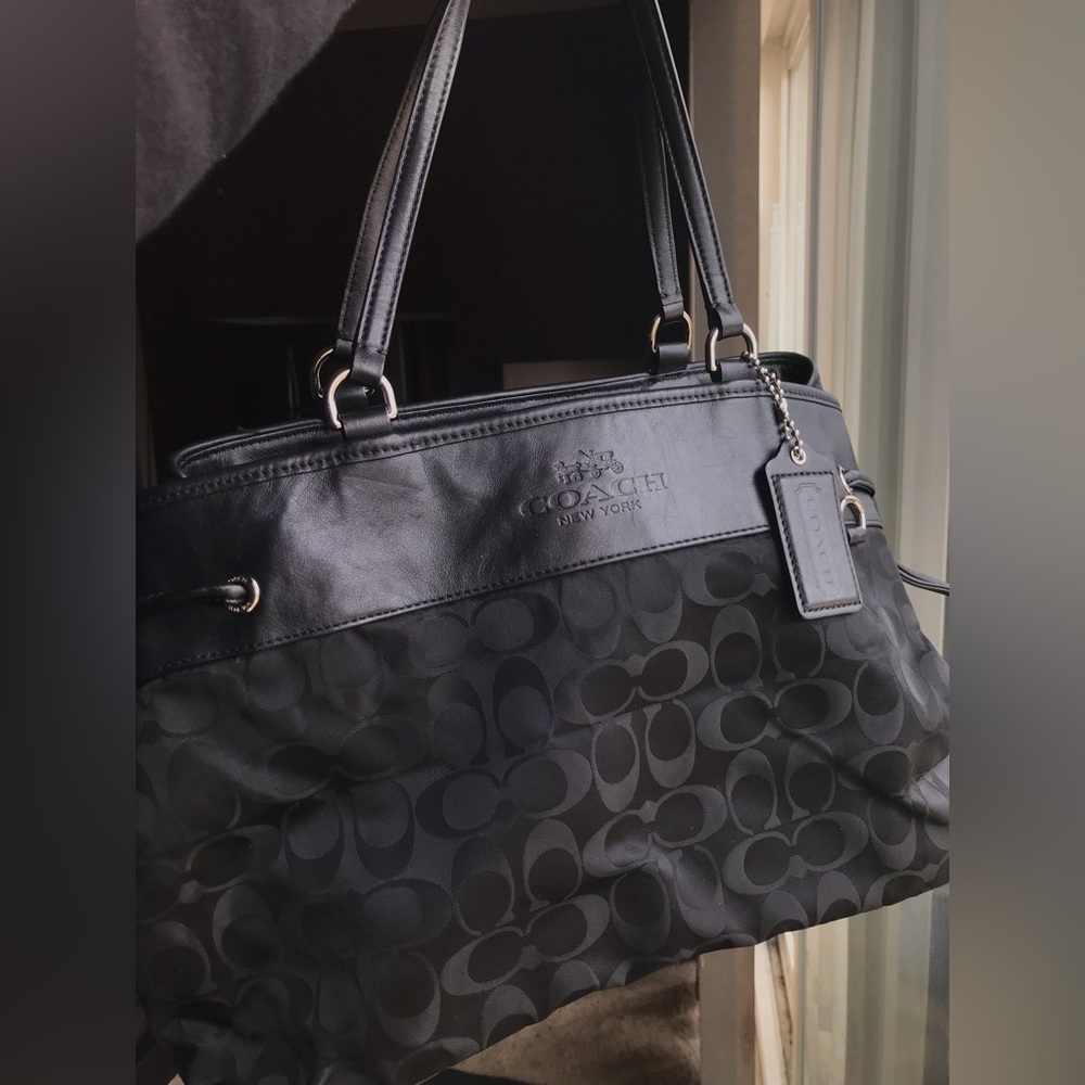 Black Coach purse/bag